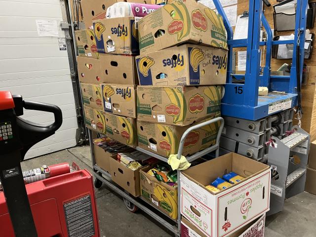 18_Boxess_for_Food_Bank16977.jpeg